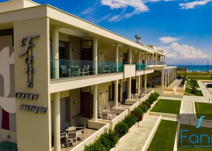 Fani Luxury Boutique 斯塔夫罗斯